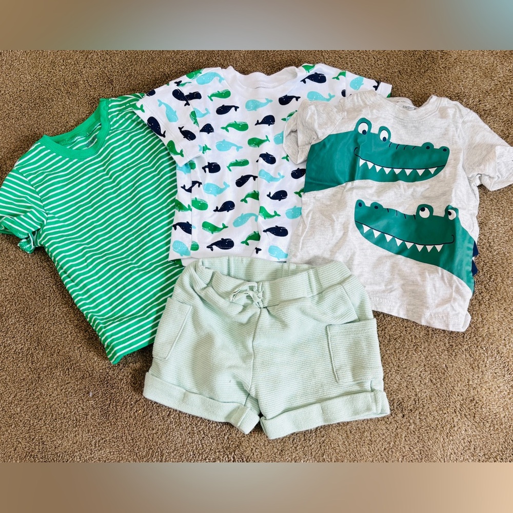 Lot of 3 tshirts and 1 pair of shorts